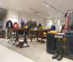 POPUP会場の家具